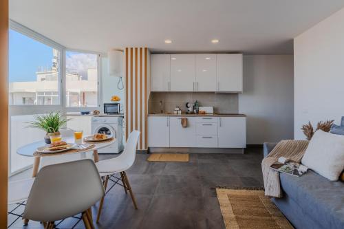 El Madronal Apartment | Central Las Americas apartment with ocean views