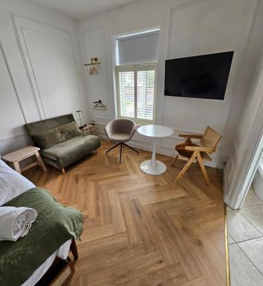 Newington Apartment | Central London Studios