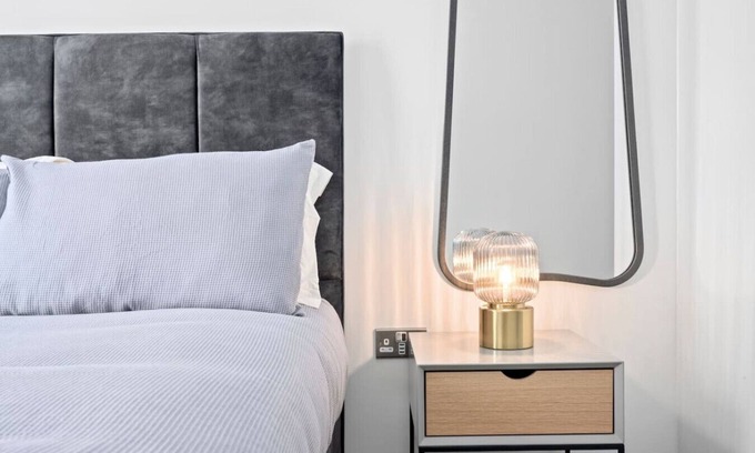 Salford Apartment | Central: Luxurious Chique Two Bedroom Apartment