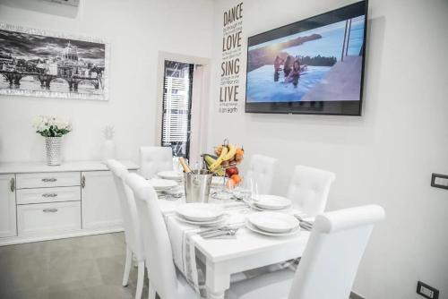 Quartiere XXXIII Lido di Ostia Ponente Apartment | Central Luxury Apartment