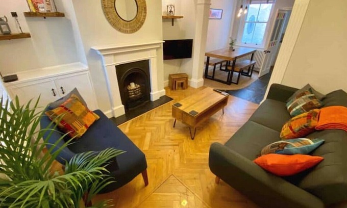 Kemptown Cottage | Central Seaside Cottage, Brighton on your doorstep