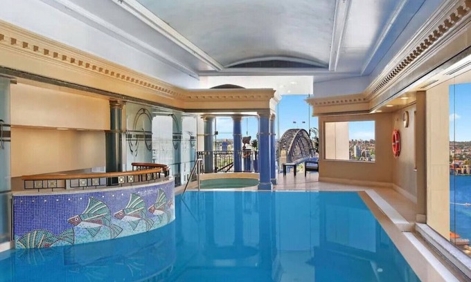 The Rocks Apartment | Central Sydney Apartment with Pool, Sauna & Gym!