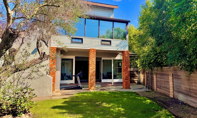 Mar Vista House | Central West LA ~ Beach Bungalow Family House & Private Yard ~ 4-Bed 3-BR 2-BA