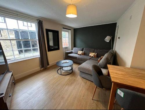 Abingdon Apartment | Centralised St Helens By Prescott Apartments