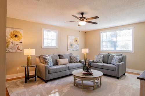 Northeast Pensacola House | Centrally Located Bright & Comfortable 3bed/2bath Pensacola Home.