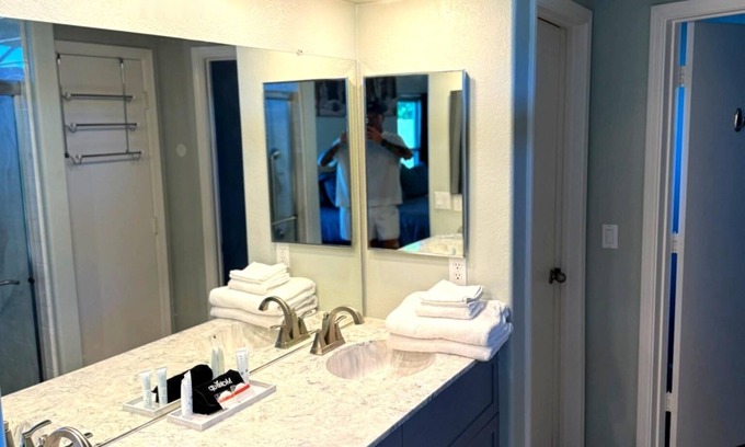 Surprise House | Centrally Located Oasis. Enjoy Golf, Shopping, football & Spring Training