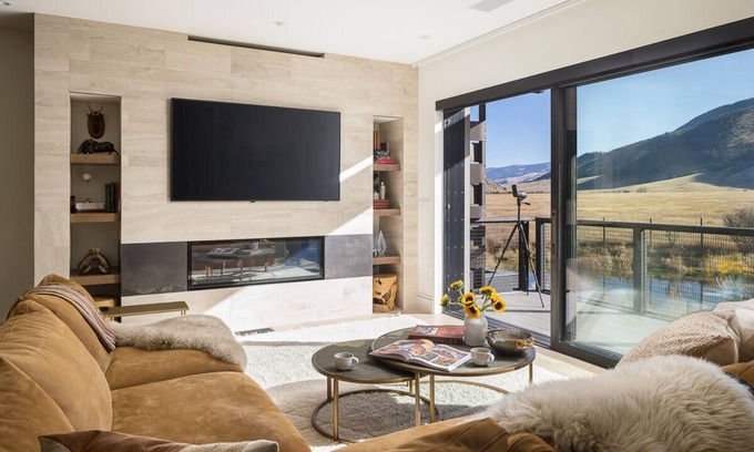 Jackson Hole House | Centrally Located Townhome with Elk Refuge Views