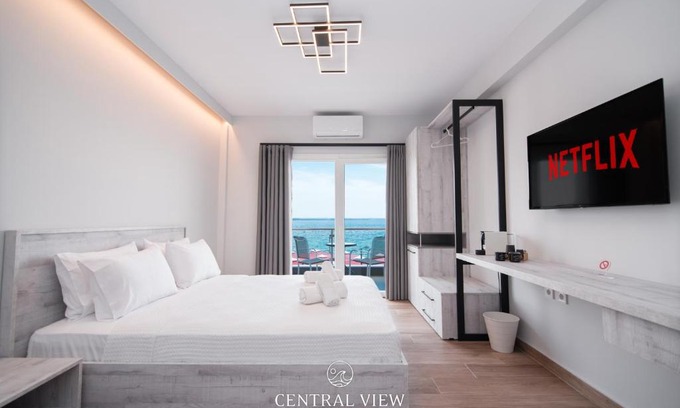 Nea Moudania House | CentralViewSuites