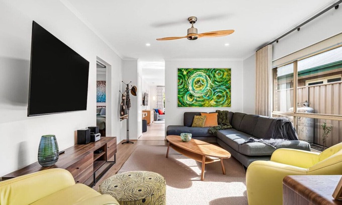 Encounter Bay House | Cerca Del Agua, family and pet friendly