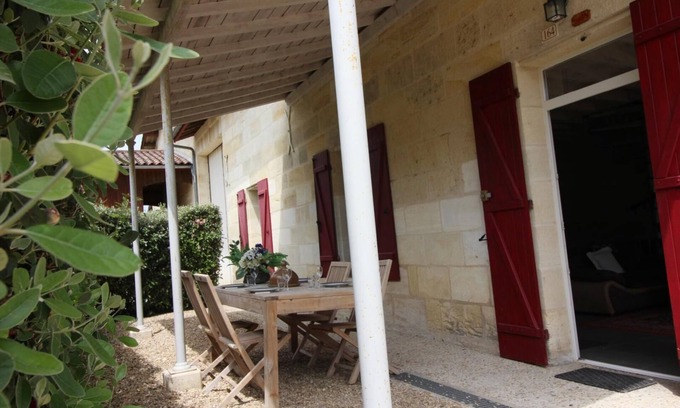 Saint-Martin-de-Laye House | Château Malfard - Semillon
