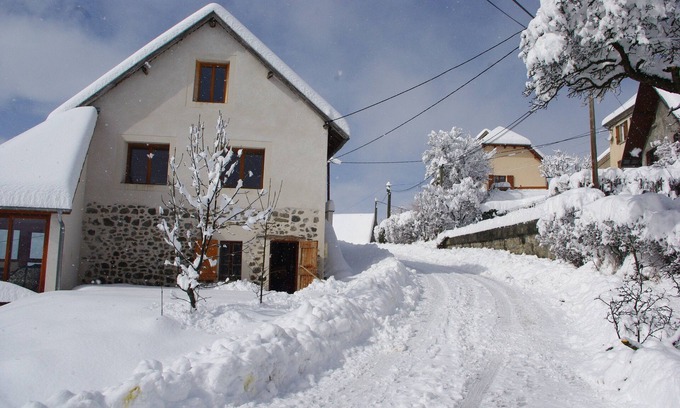 Chabottes Cottage | CHABOTTES HAUTES-ALPES gite T4 in country house
