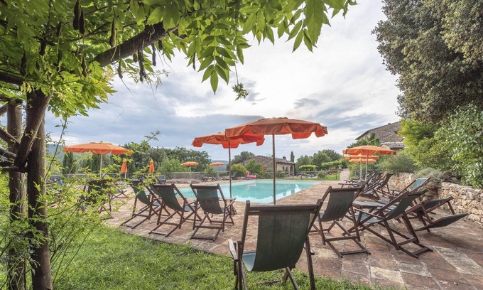 Simignano Apartment | Chaffinch Mascie