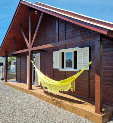 Passo de Torres House | Chalé de 2 quartos, com estacionamento, a 5 min da praia!