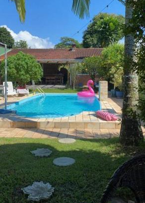 Morretes Ski Chalet | Chalé Flamingo com Piscina Casa inteira em Morretes
