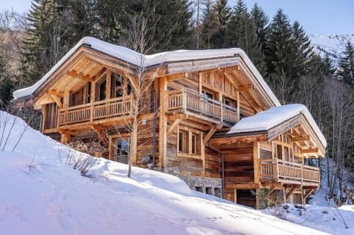 Les Houches Ski Chalet | Chalet Arte 12px Hot Bath Sauna