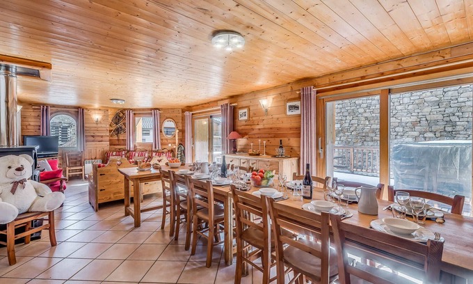 Les Almes Ski Chalet | Chalet avec Jacuzzi, 6 chambres, 6 salles de bain à 100m des pistes à Tignes