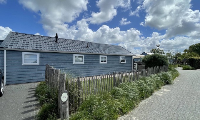 Renesse Ski Chalet | Chalet Beachhouse Püntanell on Julianahoeve Renesse