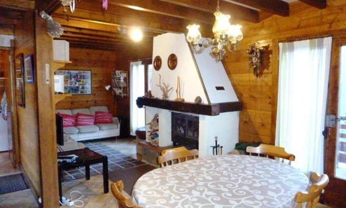 Arette Ski Chalet | Chalet cosy à Arette avec cheminée, terrasse, et tout confort pour 6 personnes - FR-1-602-80