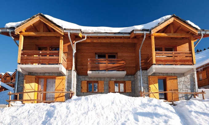 Valmeinier Ski Chalet | Chalet cozy près des pistes | accès piscine + spa!