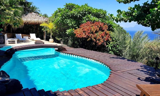 Punaauia Ski Chalet | Chalet De Tahiti