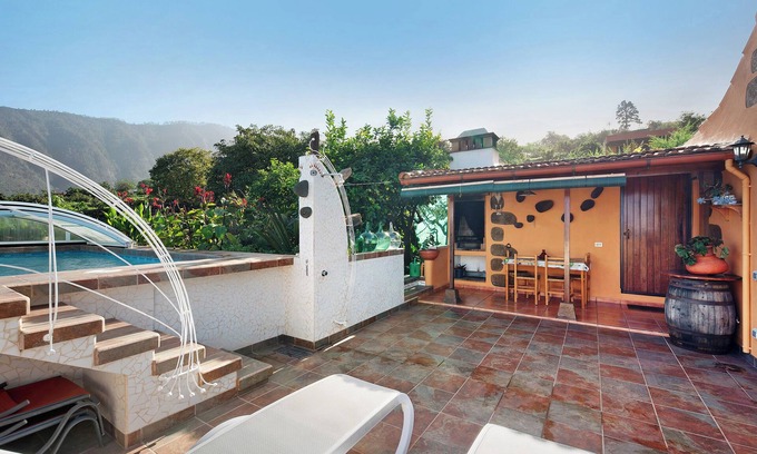 Montijos Ski Chalet | Chalet 'Eco Con Vistas Al Teide' with Sea View, Wi-Fi and Air Conditioning