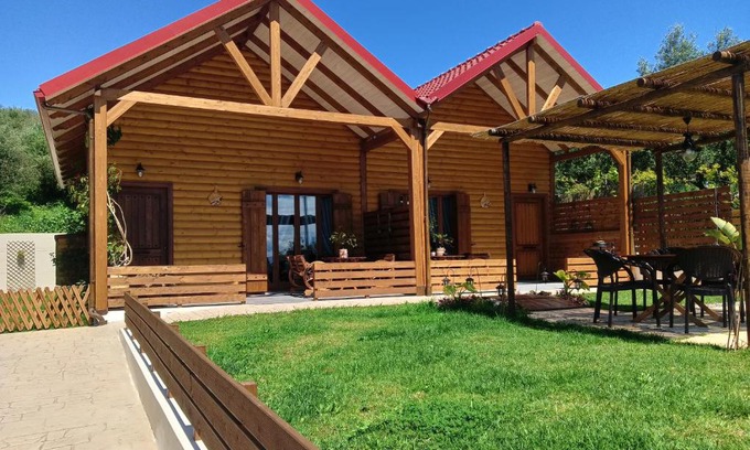 Nikopolis Ski Chalet | Chalet edelweiss preveza