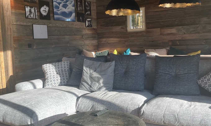 Peone Ski Chalet | Chalet