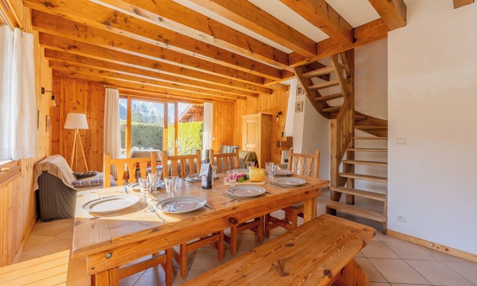 Chamonix-Mont-Blanc Ski Chalet | Chalet Grands Montets -Garden -Ski in/out, Argentière (Chamonix), France