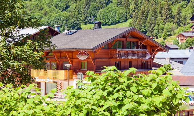 Les Gets Hotel | Chalet Hôtel Aiguille Blanche