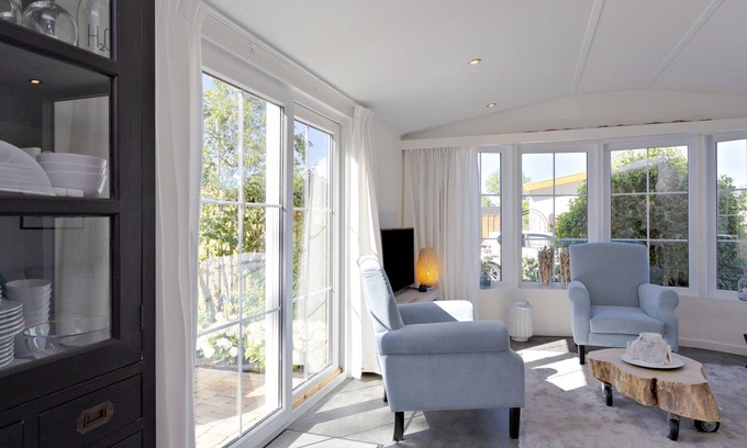 Goedereede House | Chalet located on Park de Goederee near beaches, dunes, sea and the Grevelingenmeer.