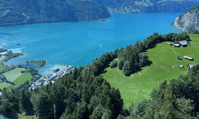 Altdorf Ski Chalet | Chalet mit Fantastischem See- und Bergblick