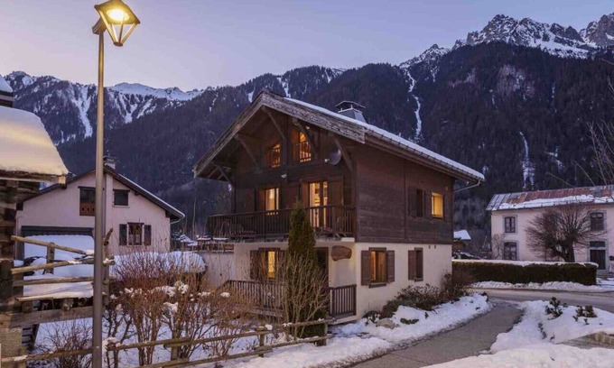 Les Praz-de-Chamonix Ski Chalet | Chalet Scandinave · Chalet Ski & Golf-in/out - Flegere - Free Parking