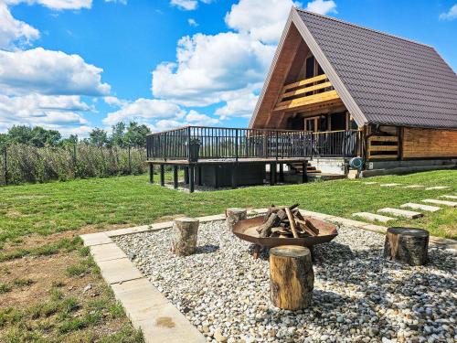 Lovinac Ski Chalet | Chalet Tomina Koliba Lika by Interhome