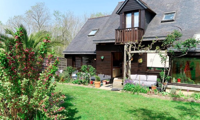 Crozon Ski Chalet | Chalet Ty Basguen - CZN149 by Interhome