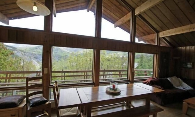 Enchastrayes Ski Chalet | Chalet, view panoramic, fireplace or stove, tv, 160m², Sauze - Super Sauze