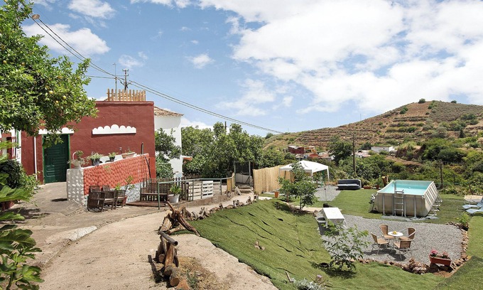 Vega de San Mateo Ski Chalet | Chalet "Vv Rural Finca Ecocielo" with Sea View, Private Pool & Wi-Fi