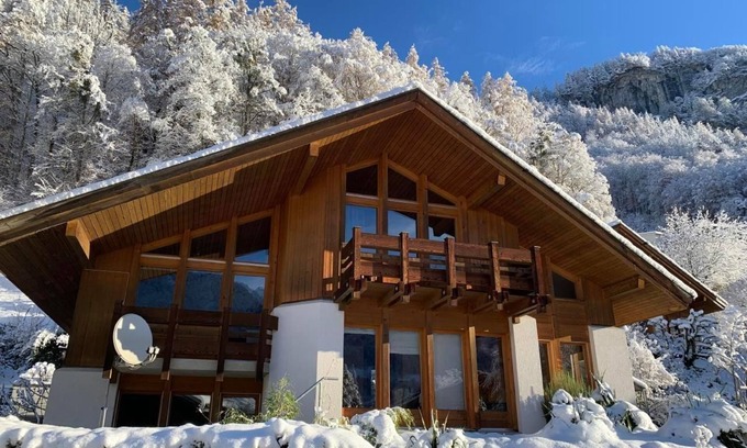 Meiringen Ski Chalet | "Chalet Wetterhorn" - peace and relaxation guaranteed