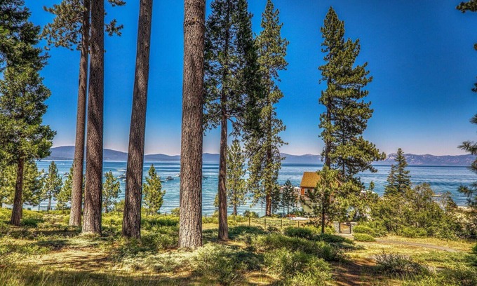 Chambers Lodge House | Chambers Lakeside Escape w/Lake Views & HOA Access!