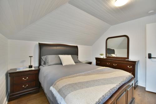 Saint-Pascal Hotel | Chambre 306 de l'hôtel Victoria confortable et moderne