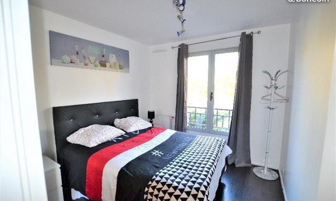 Bussy-Saint-Georges Bed & Breakfast | Chambre d'Hôtes Proche de Disneyland et Pas Loin de Paris