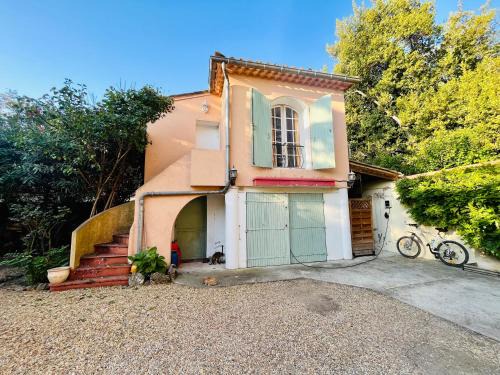 Lezignan-la-Cebe House | Chambre indépendante à Lezignan-la-Cèbe