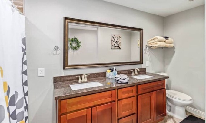 Chandler House | Chandler Chameleon CHIC retreat SPA gameroom POOL