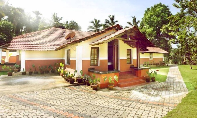 Vaduvanchal Hotel | Chandragiri Bungalow