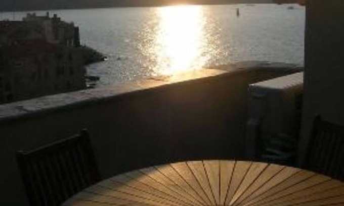 Saint-Florent Apartment | Character apartment overlooking the gulf, at the foot of the citadel (55m2)