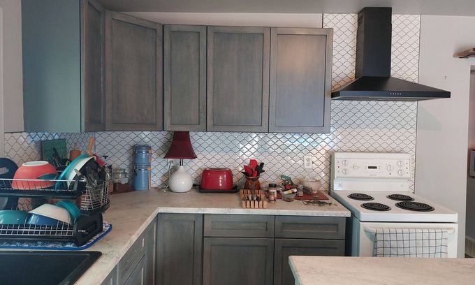 Wetaskiwin House | Character home with 1 bedroom for short term rental.