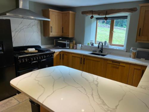 Buxworth House | Characterful Stone Cottage in the Heart of the High Peak