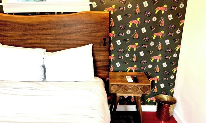 Solvang House | Charismatic pet friendly downtown studio