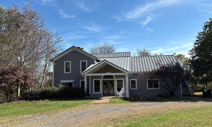 Spring Mills House | Charlotte’s Farm. Gorgeous 5 bedroom farmette 25 minutes from State College.