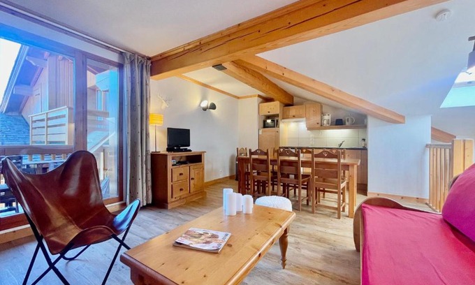 Notre-Dame-de-Bellecombe Apartment | Charmant duplex 6 pers au cœur du village avec piscine et parking - FR-1-505-192