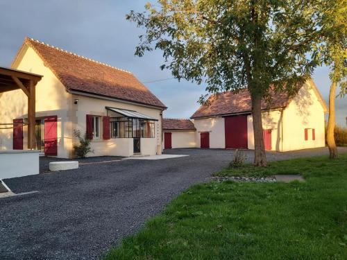 Saligny-sur-Roudon House | Charmant gîte Sologne Bourbonnaise avec terrasse et clim - FR-1-489-379
